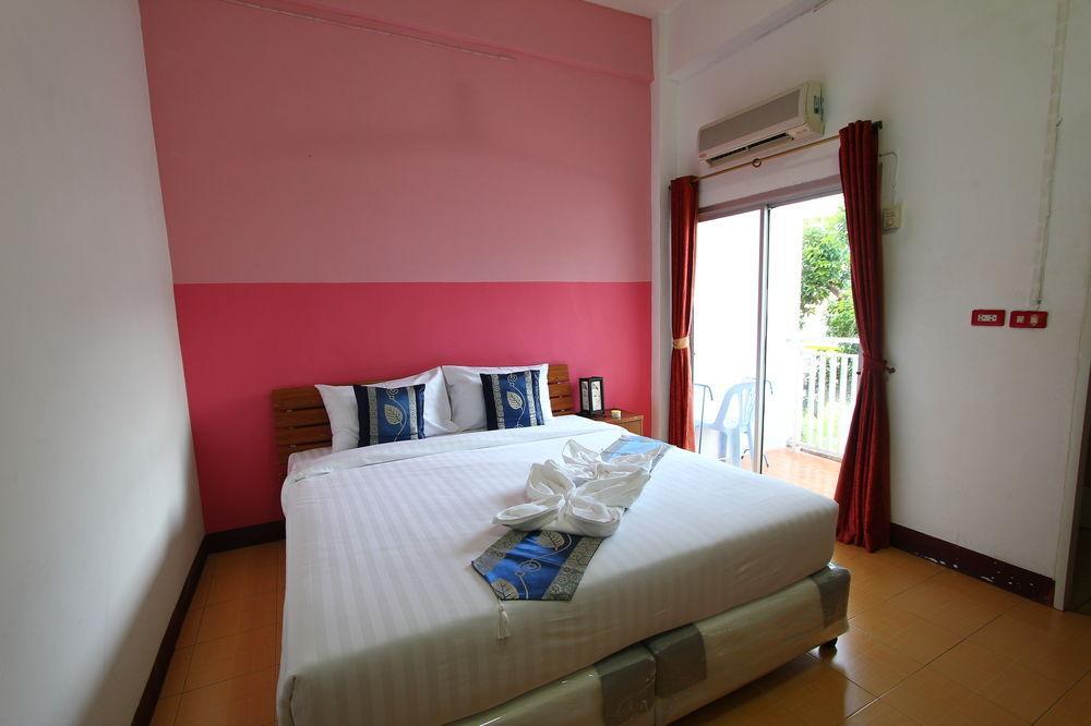 Sea U Honey Hotel Patong Екстериор снимка