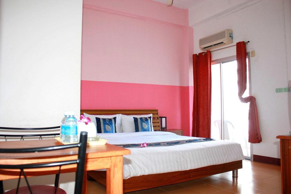 Sea U Honey Hotel Patong Екстериор снимка