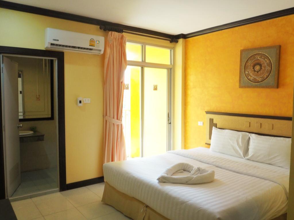 Sea U Honey Hotel Patong Екстериор снимка