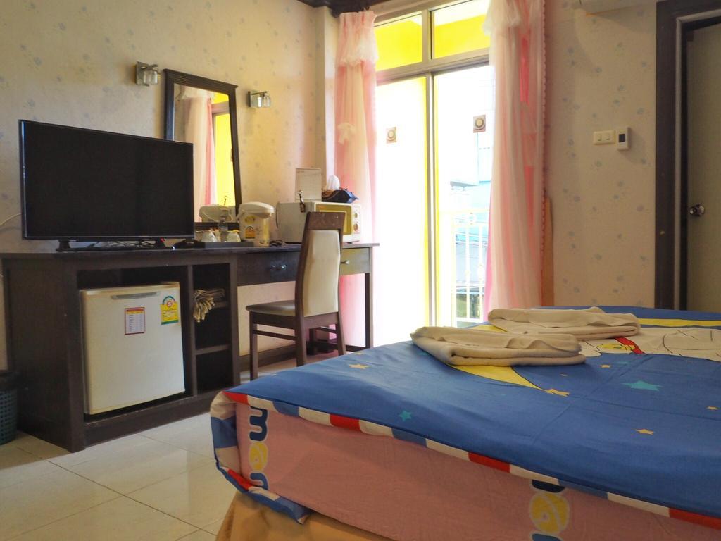 Sea U Honey Hotel Patong Екстериор снимка