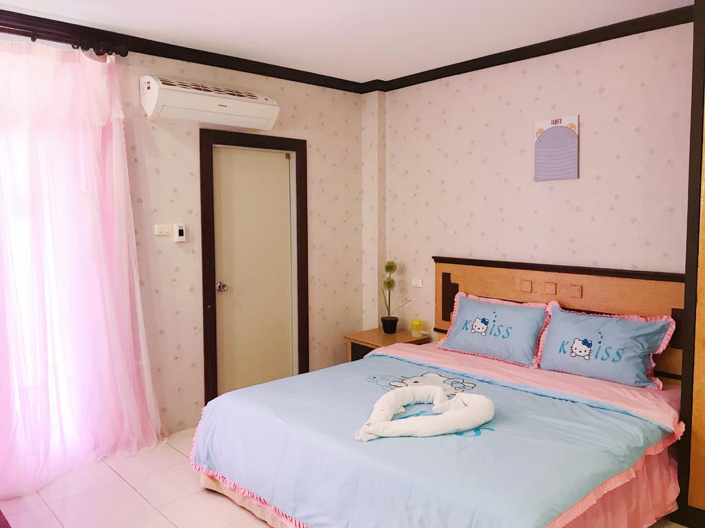 Sea U Honey Hotel Patong Екстериор снимка