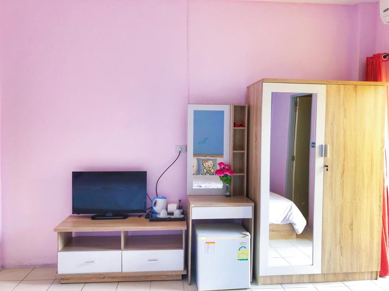 Sea U Honey Hotel Patong Екстериор снимка